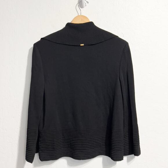 St John Santana Knit Cardigan Sweater Womens Medium Black Gold Button Old Money - Picture 8 of 8